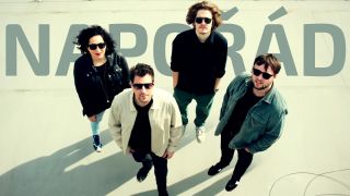 Ahoj kamarádi! 🎸 Jsme zpátky – v nové sestavě, s čerstvou energií a hlavně s NOVÝMA SONGAMA! 💥 5. června ve Vinohradským...